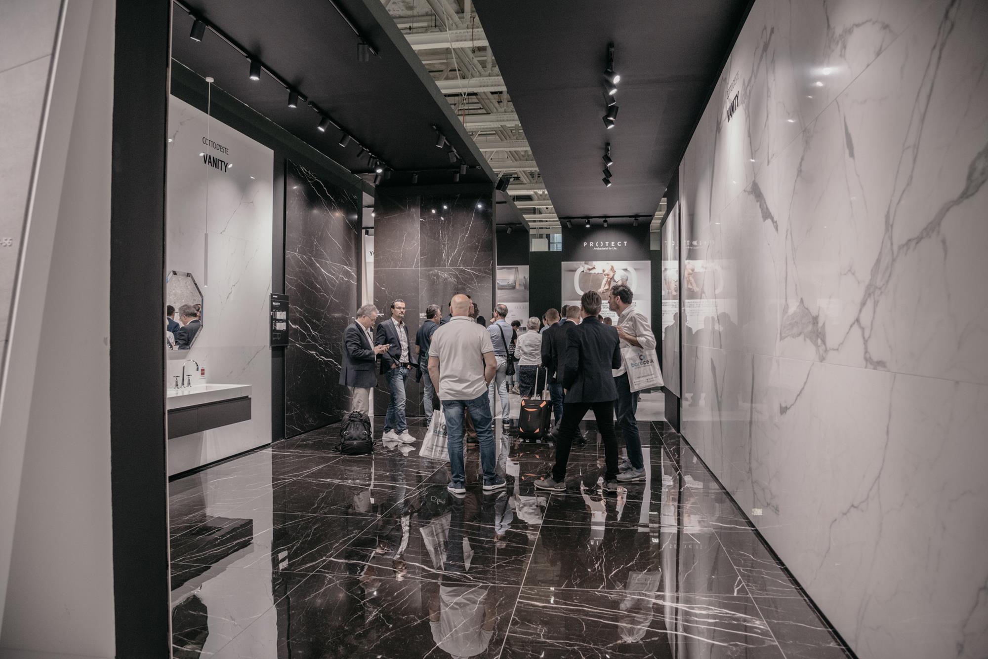 Cersaie 2018, Cotto d'Este bringt die Keramik auf ein höheres Niveau: Foto 23